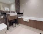 Room image #18 at Holiday Inn London - Kensington High St