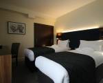 Room image #23 at Holiday Inn London - Kensington High St